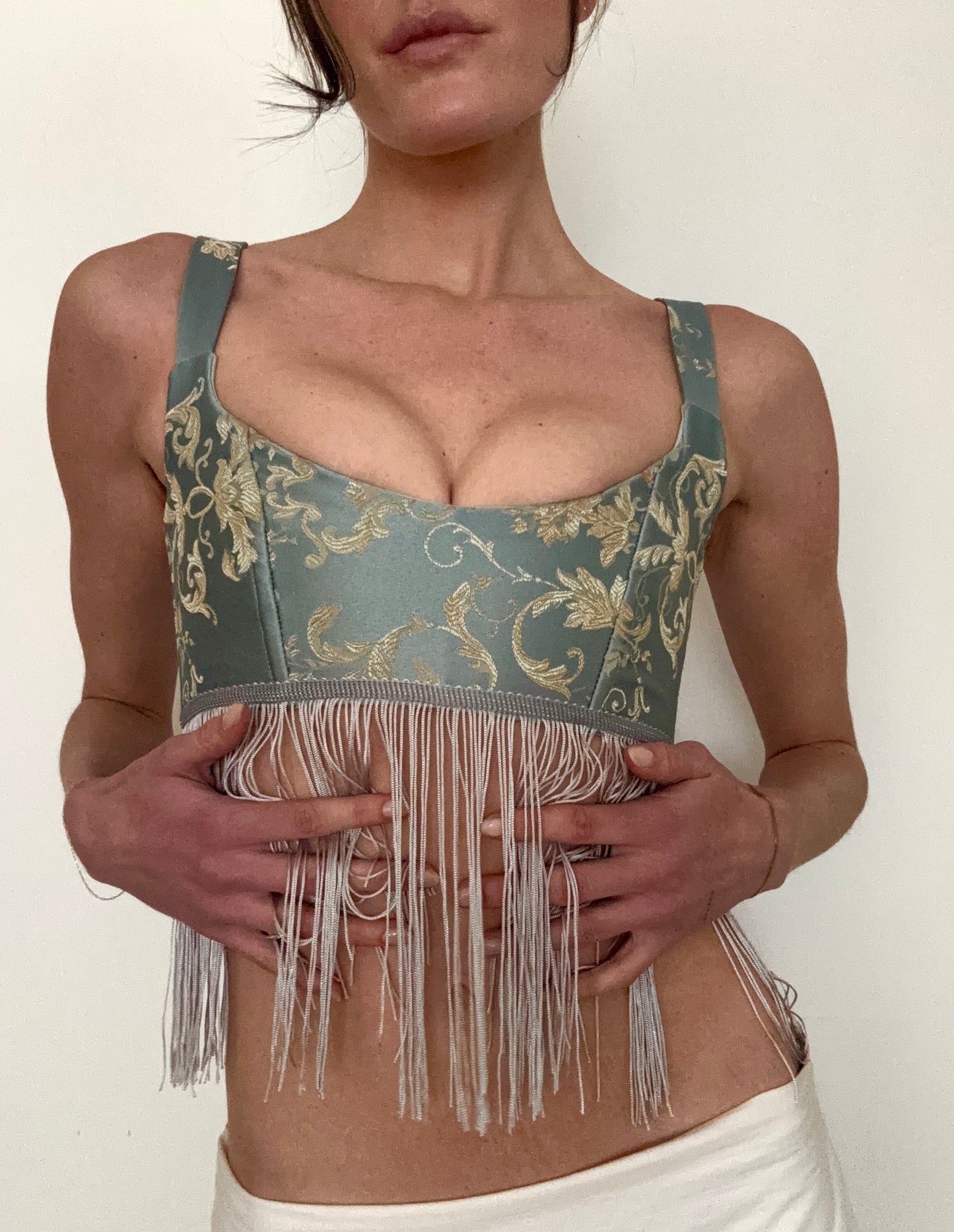 Veil Tini
