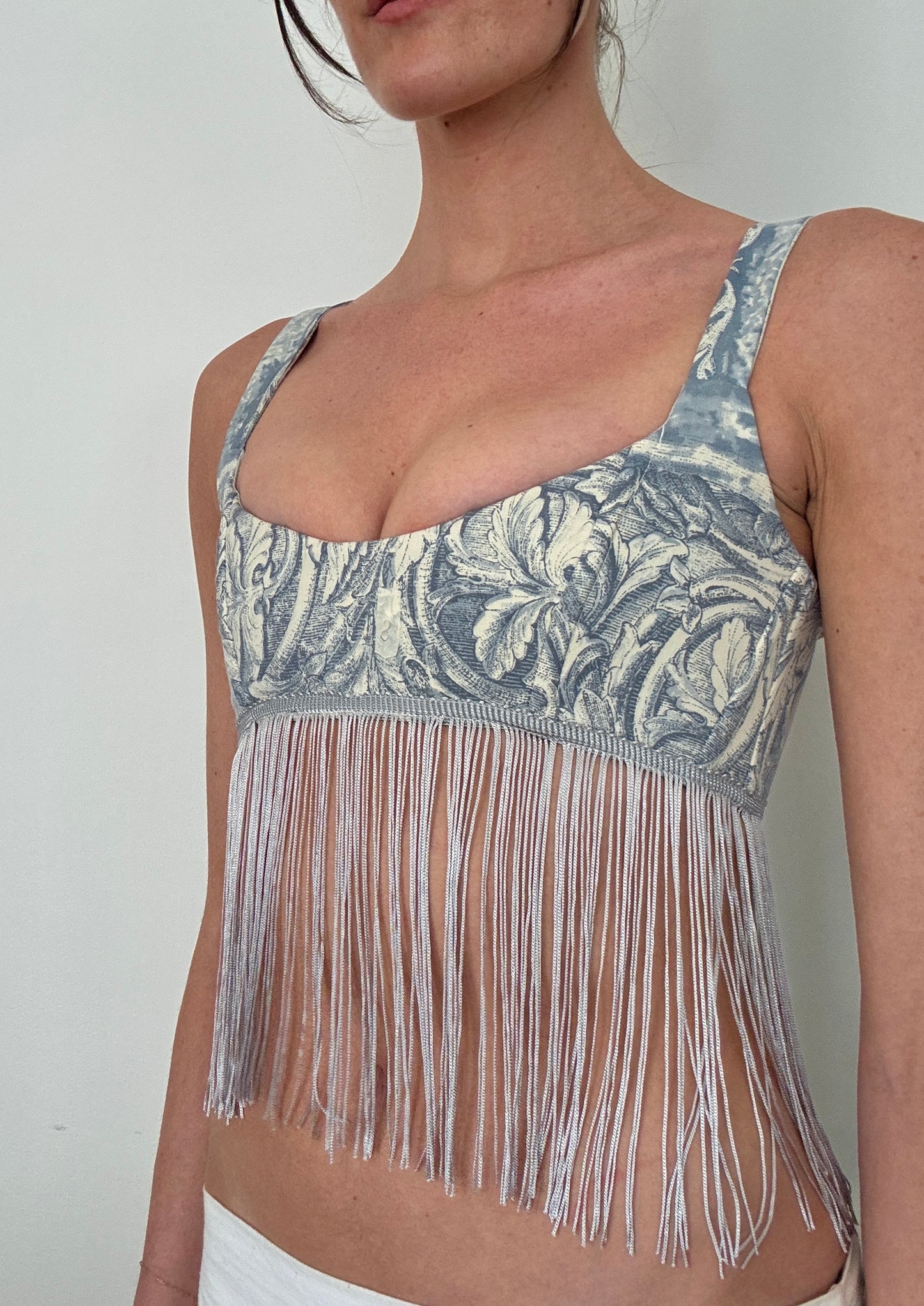 Veil Tini